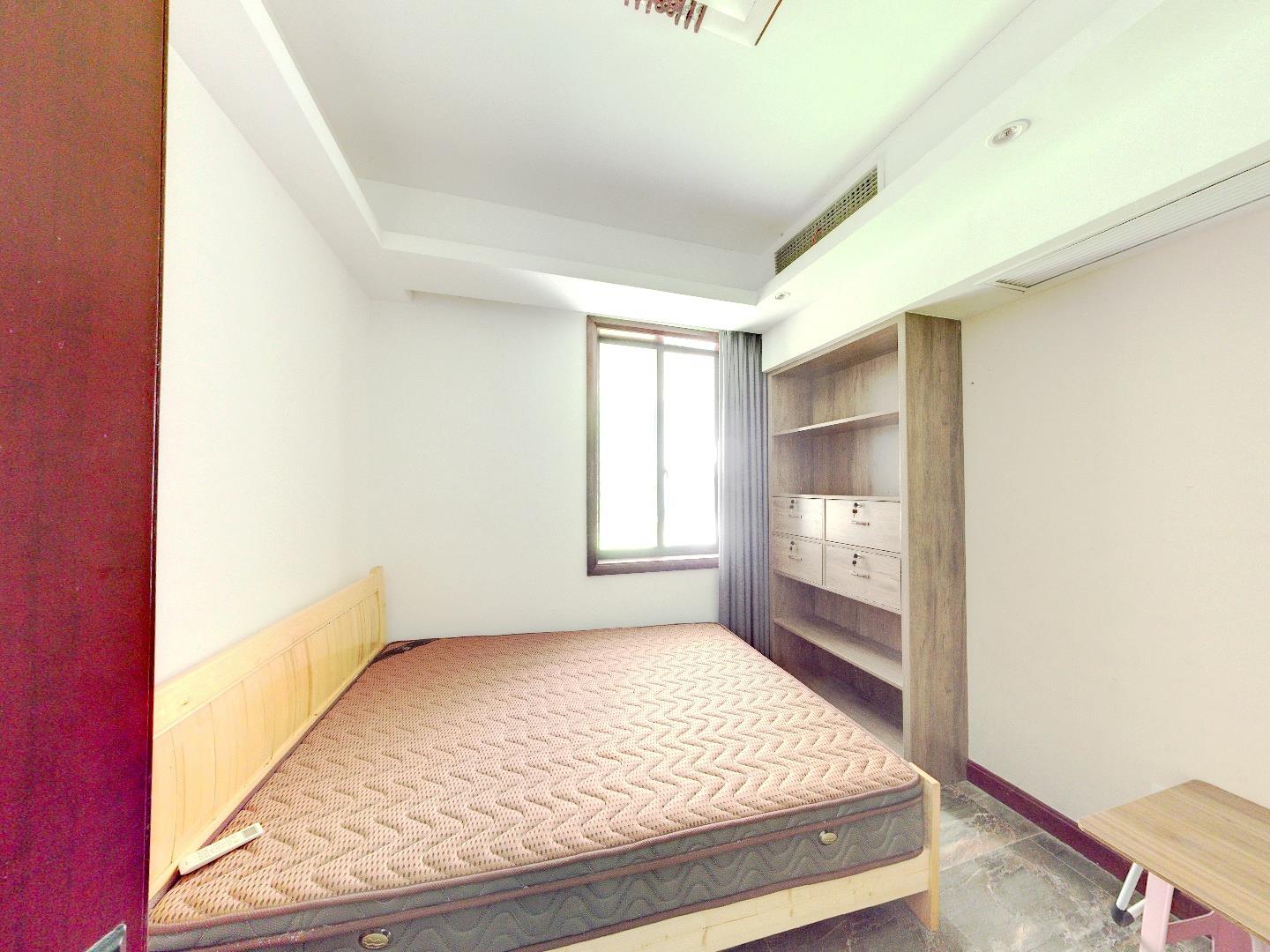 中南世纪城北区 4室2厅2卫 157.00m&sup2;