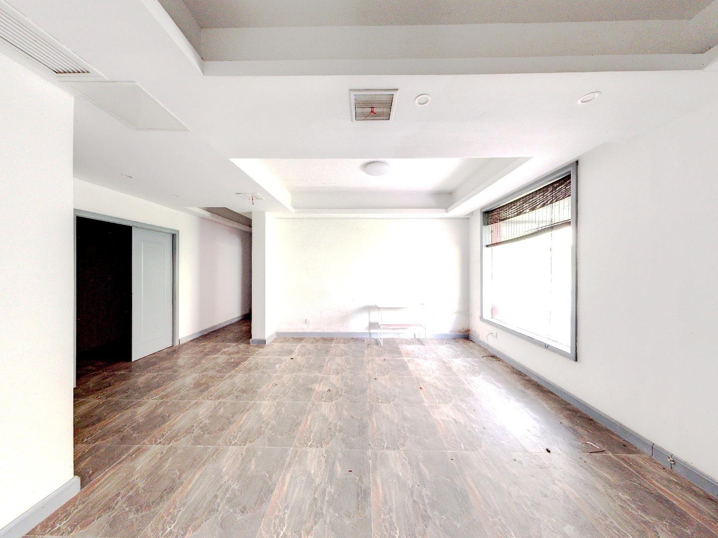 中南世纪城北区 3室2厅2卫 157m&sup2;