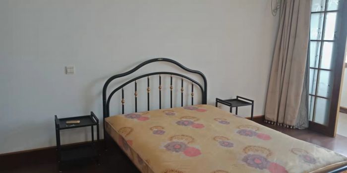 新海通花园 3室2厅2卫 168m²