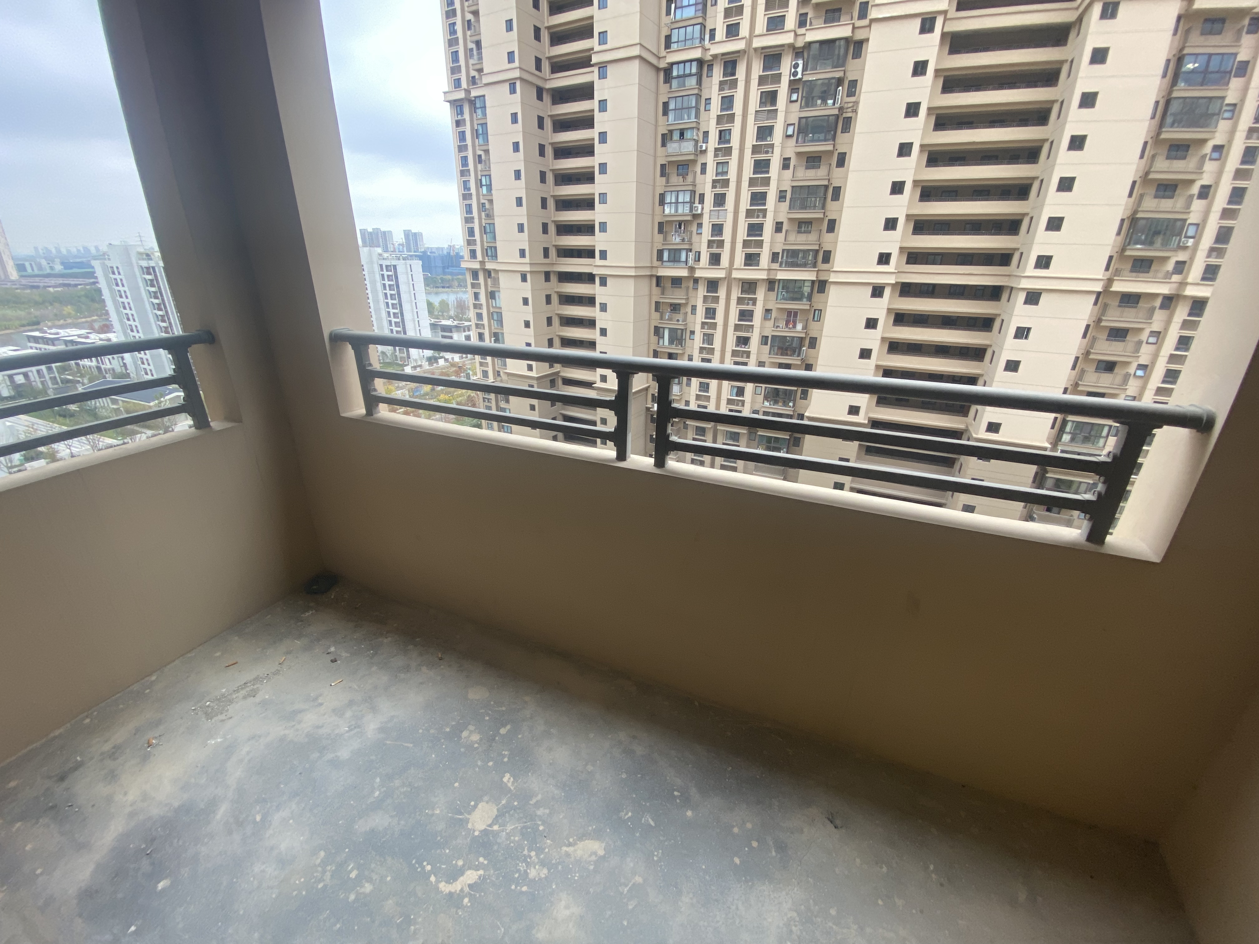 南通雅居乐花园 3室2厅1卫 100m&sup2;