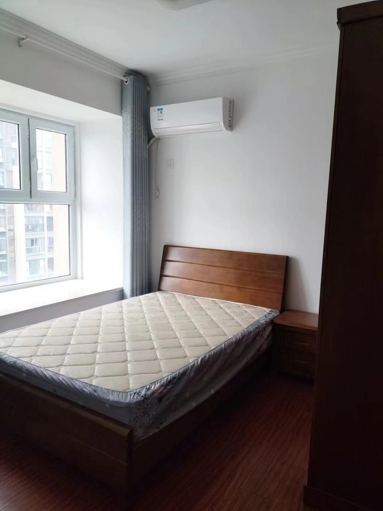 南山国际社区 5室2厅2卫 125.00m&sup2;