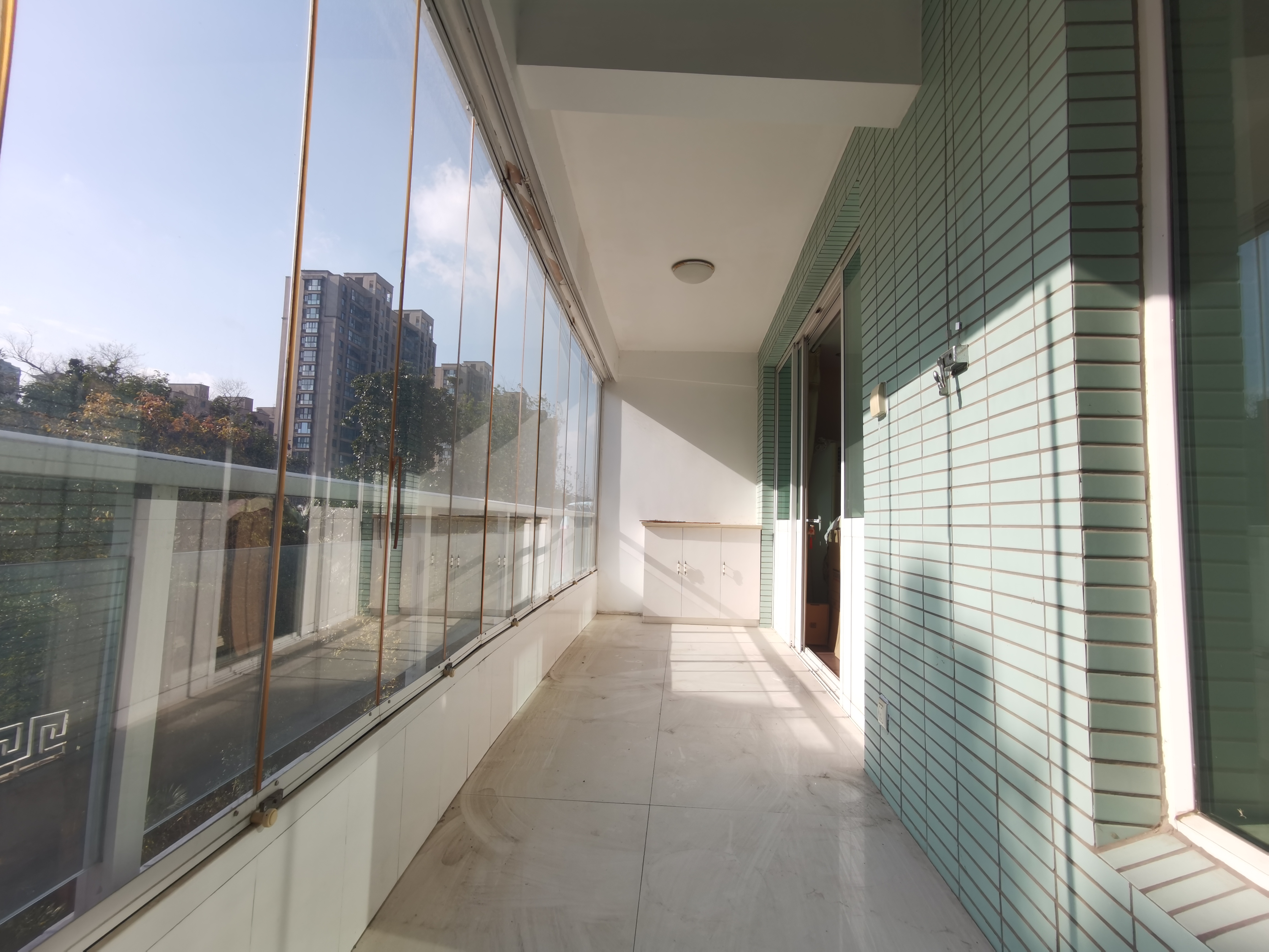 天安花园 4室2厅2卫 163m&sup2;
