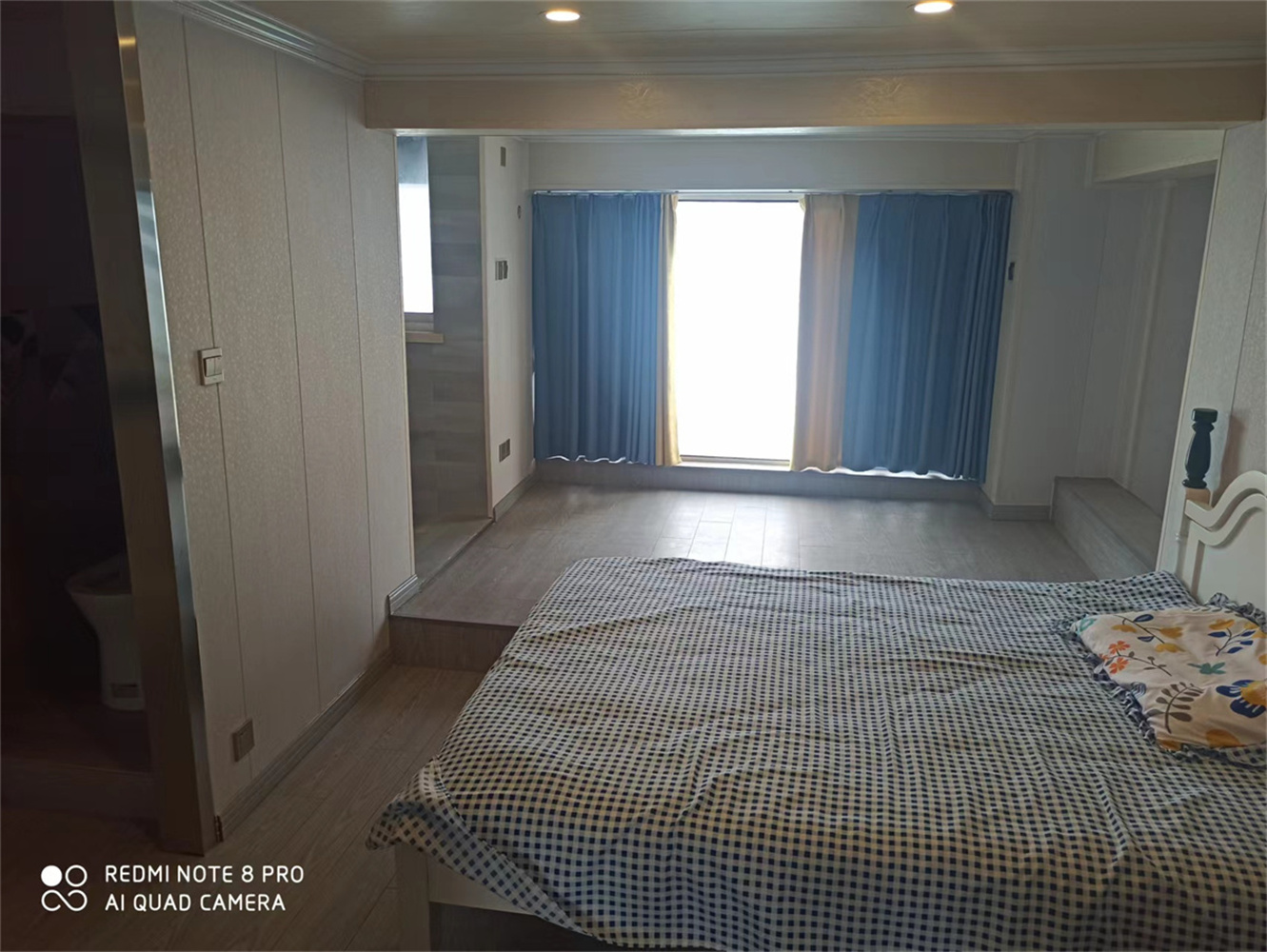 金海岸国际广场 2室2厅2卫 76m&sup2;