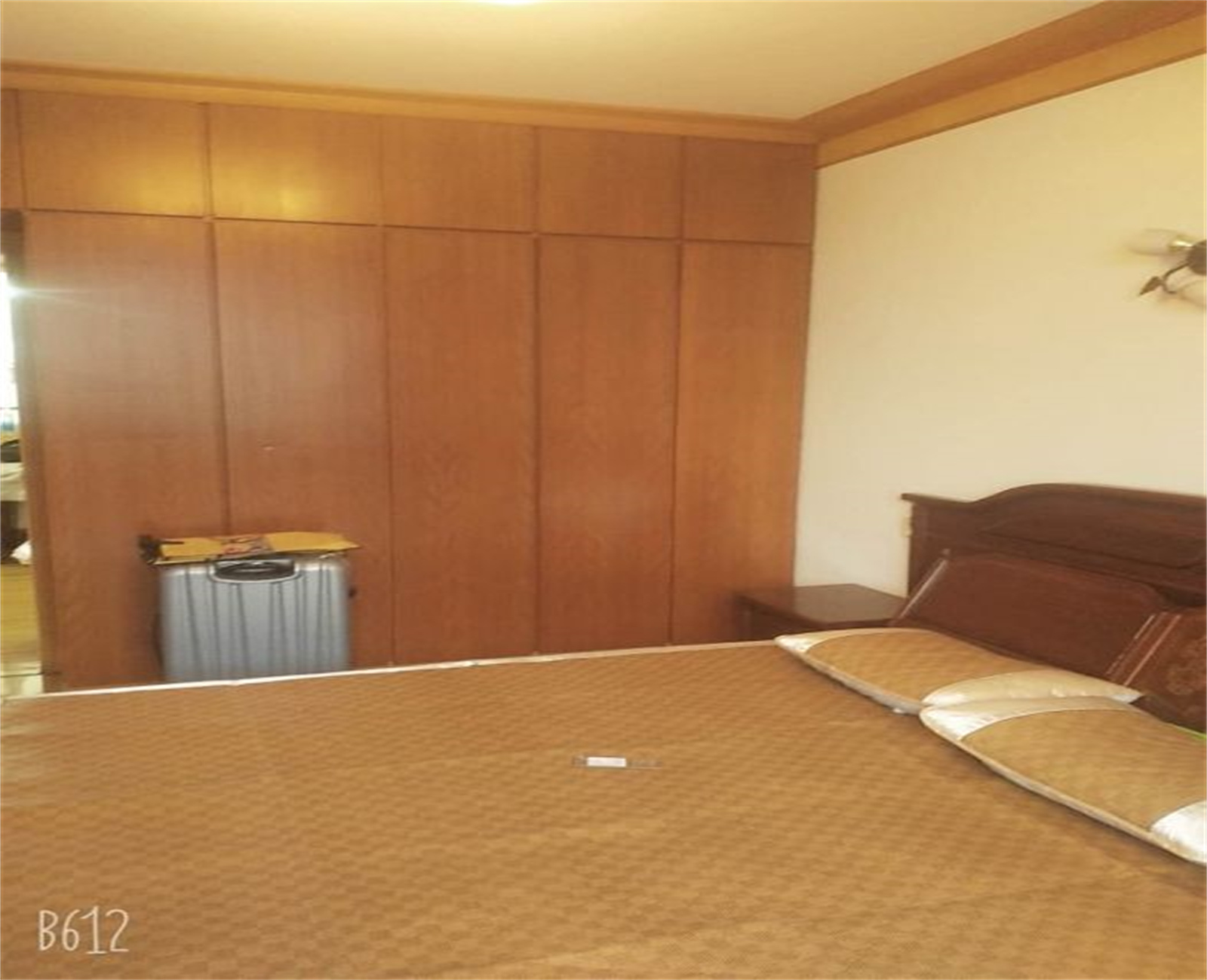 怡园新村 2室2厅1卫 98m&sup2;