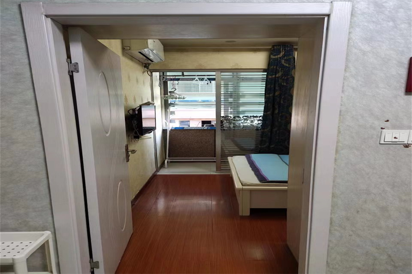 鑫湖国贸中心 1室1厅1卫 45m&sup2;