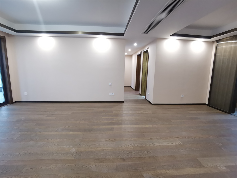 远创东樾 4室2厅3卫 154m&sup2;