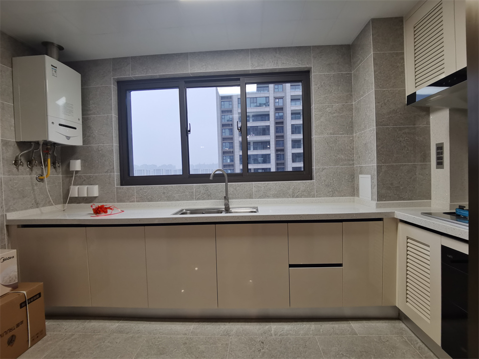 远创东樾 4室2厅3卫 154m&sup2;