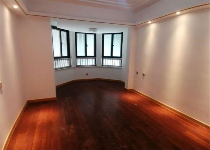 中南世纪花城三期 4室2厅2卫 139m&sup2;