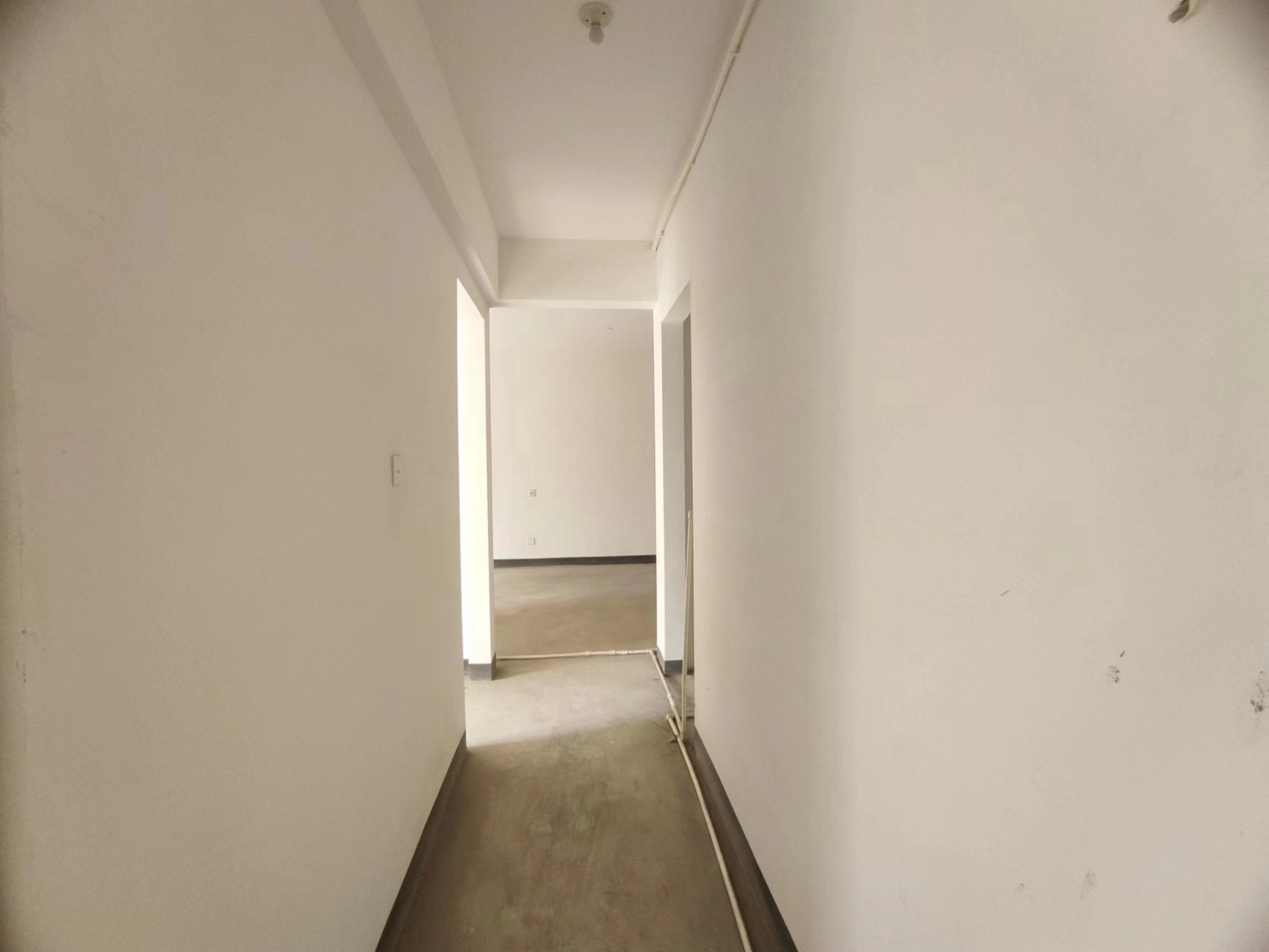 南山国际社区 3室1厅卫 98m&sup2;