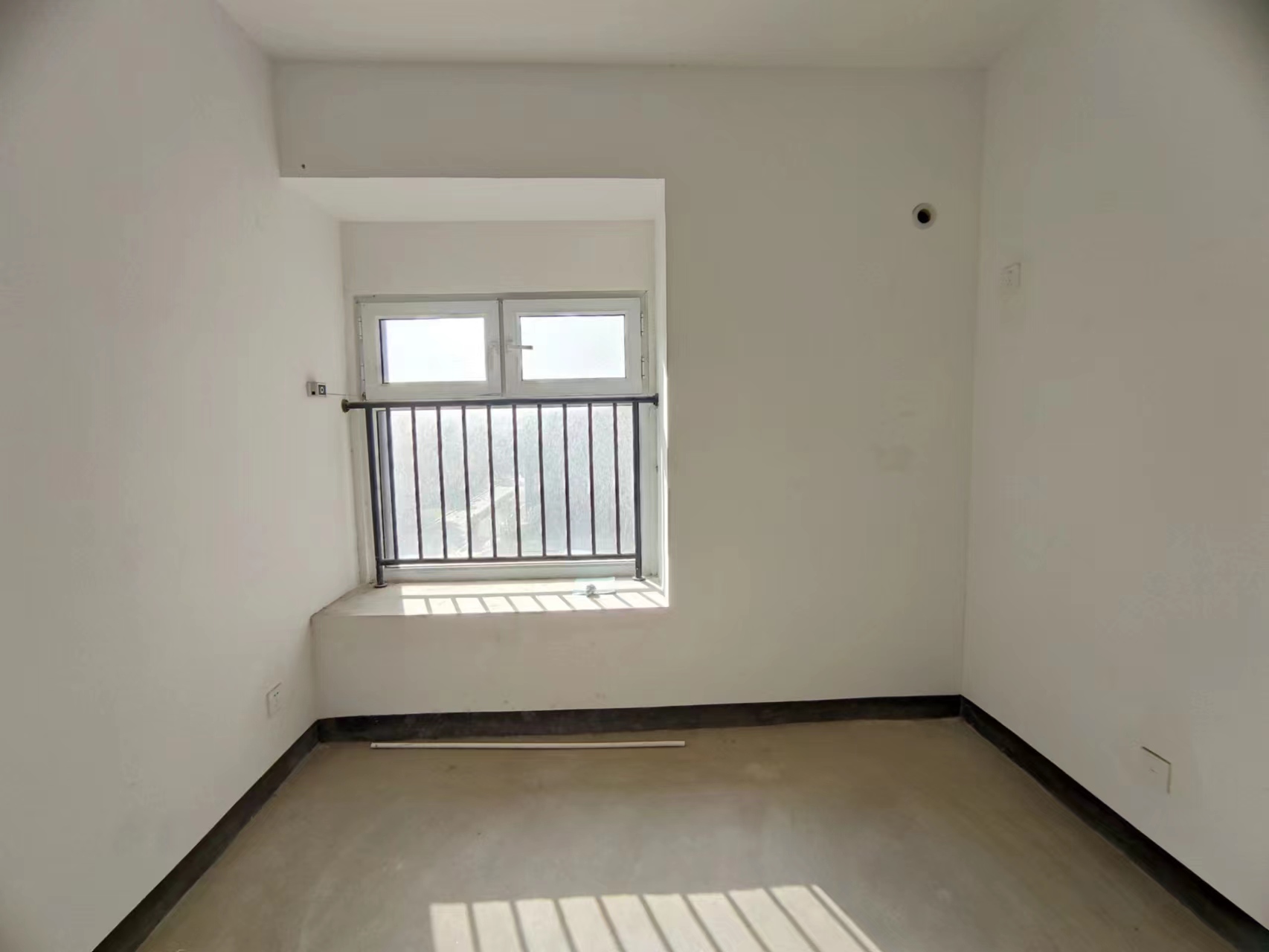 南山国际社区 3室1厅卫 98m&sup2;