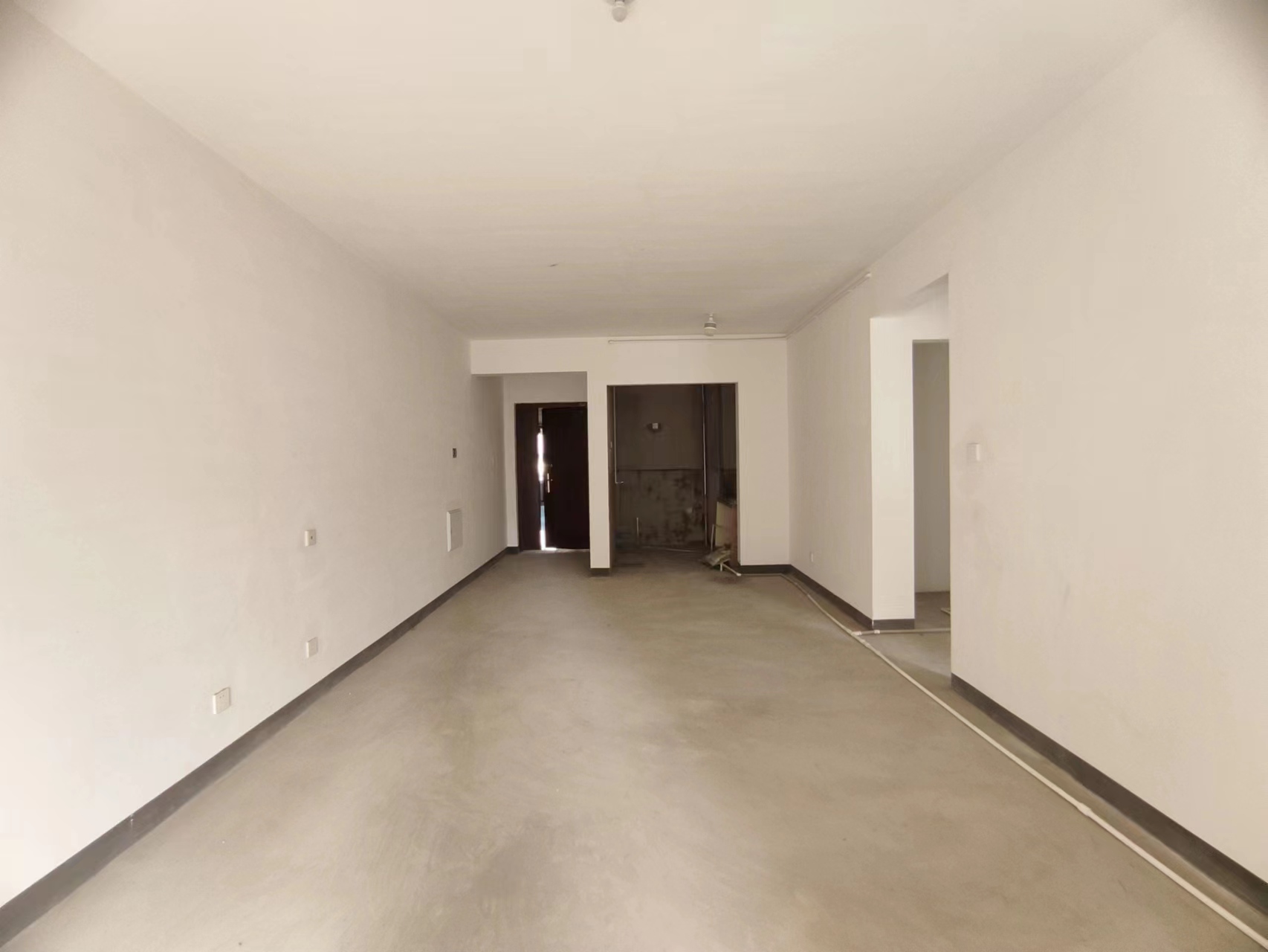 南山国际社区 3室1厅卫 98m&sup2;