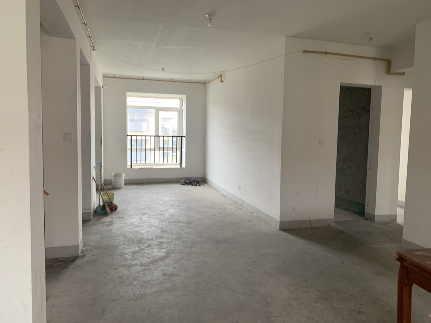 军山花园 3室2厅2卫 138m&sup2;