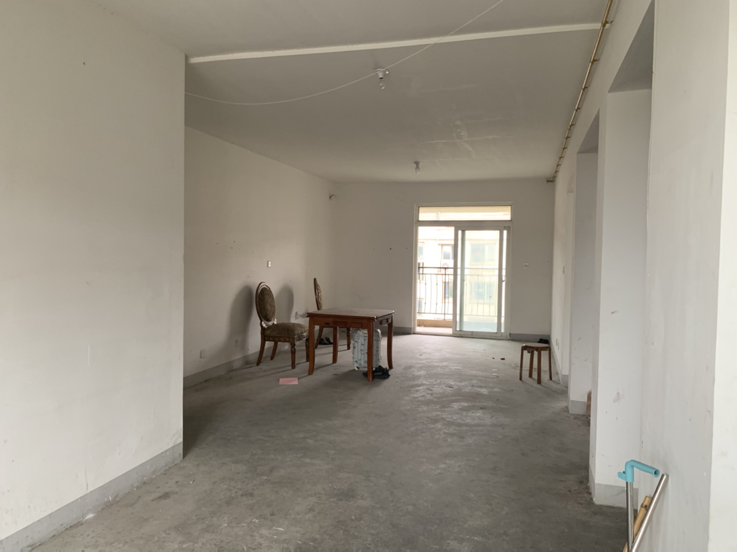 军山花园 3室2厅2卫 138m&sup2;