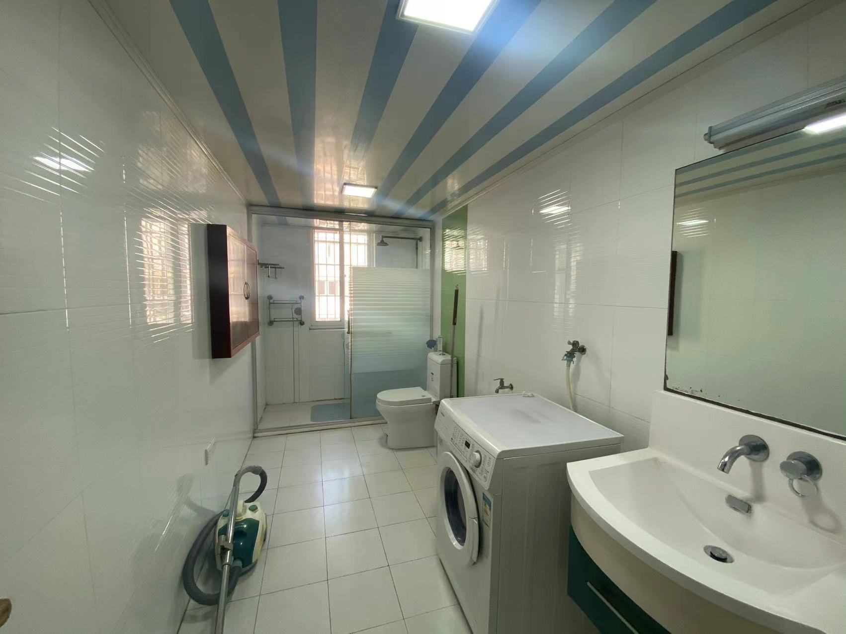跃龙小苑 3室2厅1卫 138.00m&sup2;