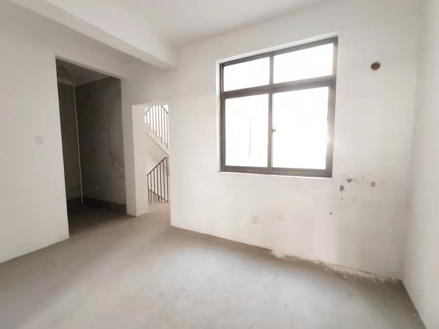 英伦上院 5室4厅2卫 295m&sup2;