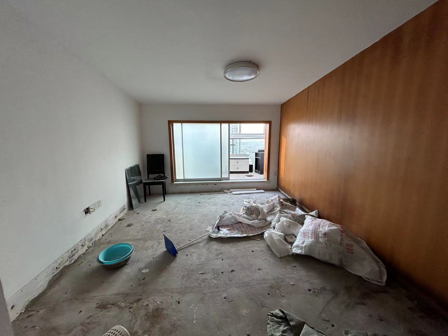 紫阳新城 3室2厅2卫 90m&sup2;