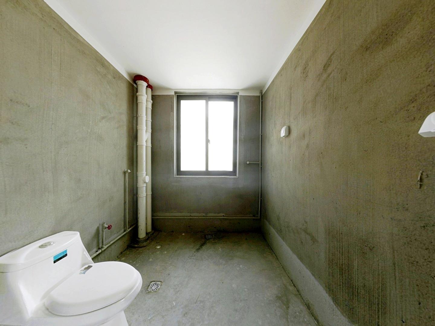 世伦佳苑 2室2厅1卫 95m&sup2;