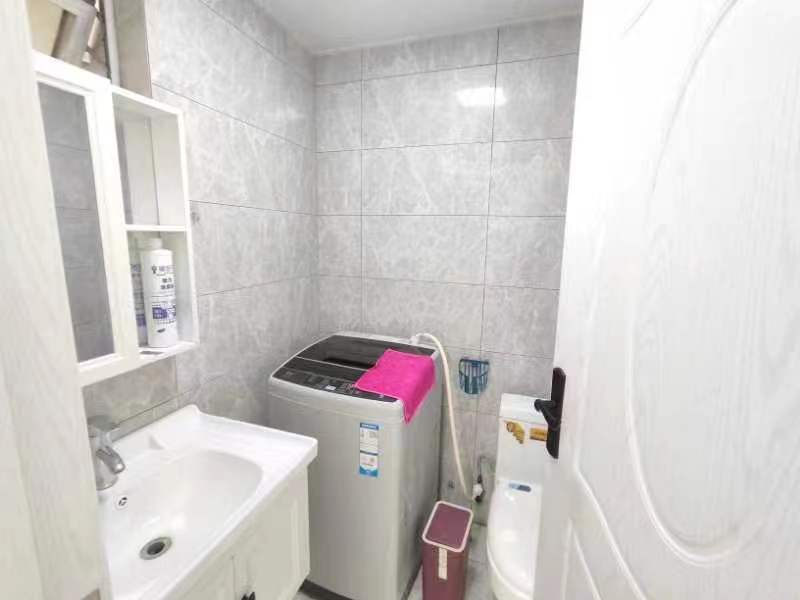 赛格时代广场 2室2厅2卫 65m&sup2;