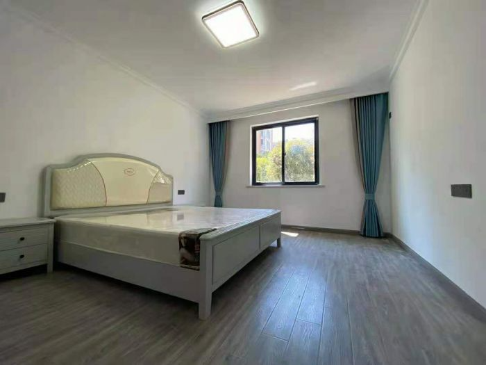 星竹花园 3室2厅2卫 140.91m&sup2;