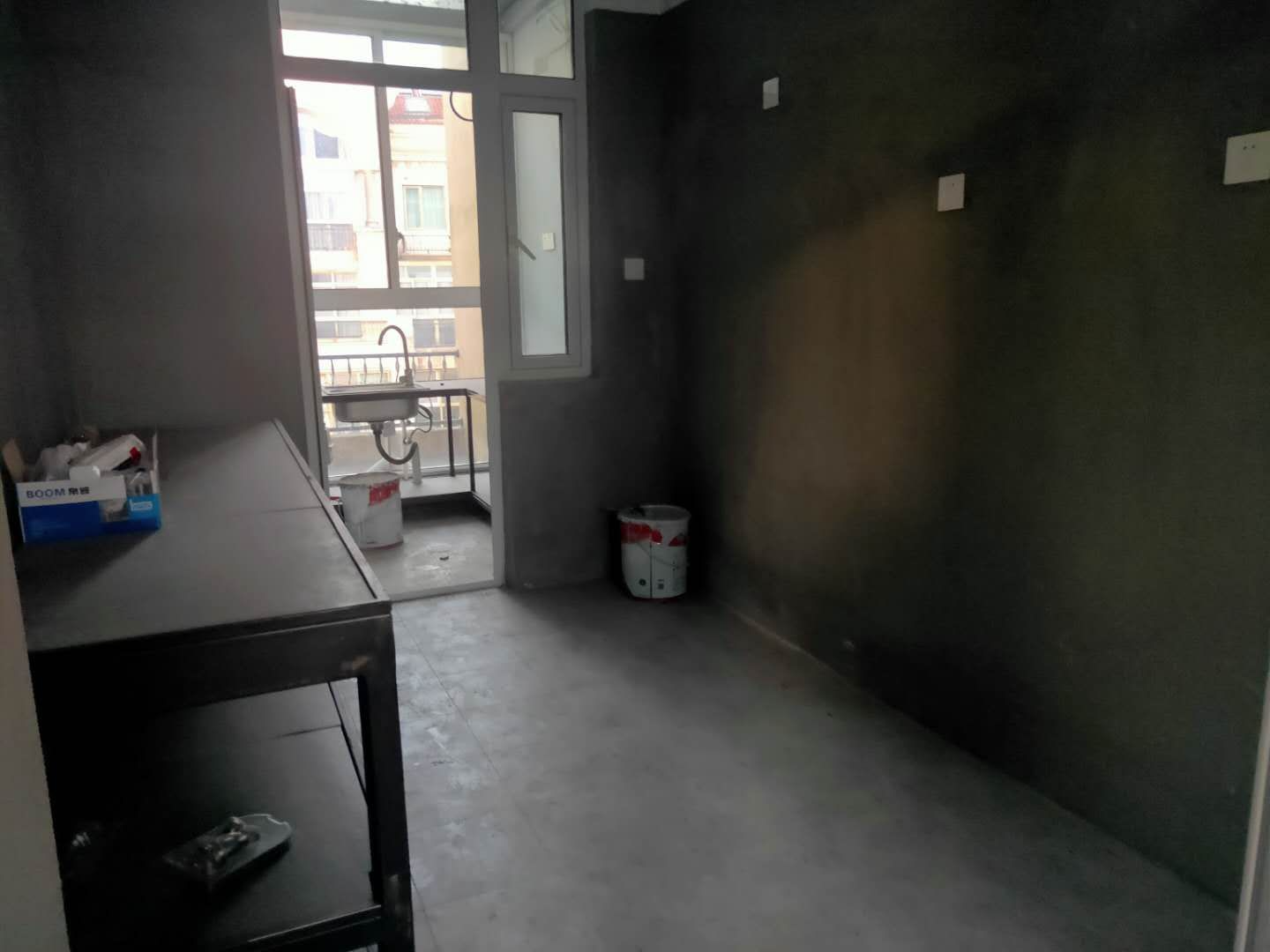 军山花园 4室2厅2卫 240m&sup2;