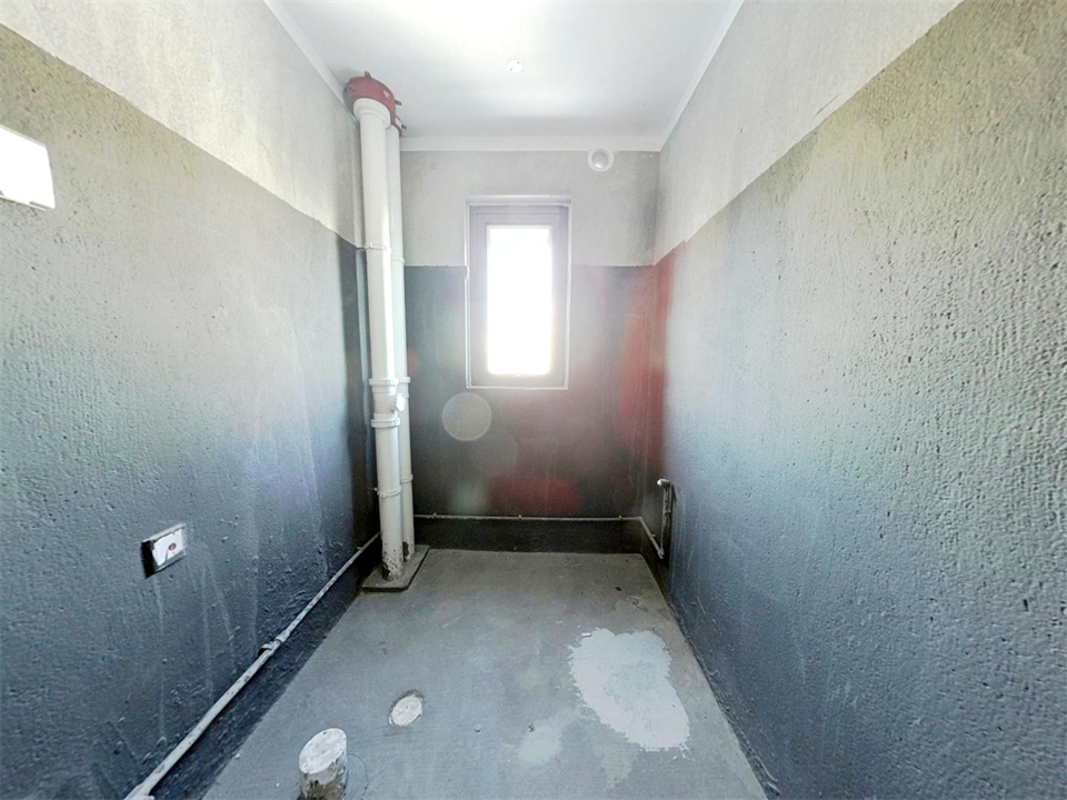 保利香槟国际 3室2厅2卫 139m&sup2;