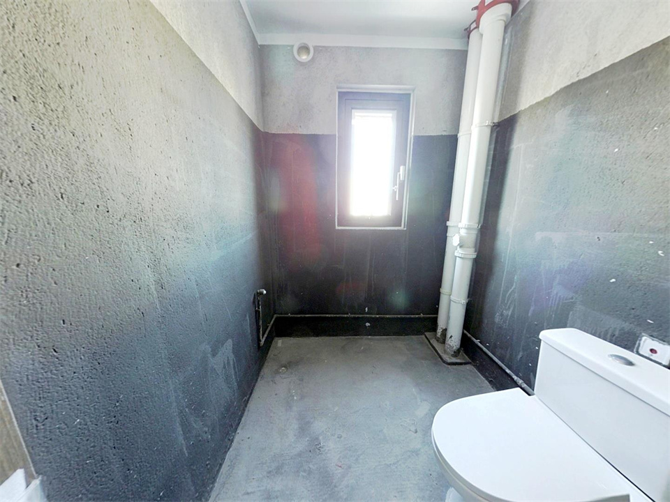 保利香槟国际 3室2厅2卫 139m&sup2;
