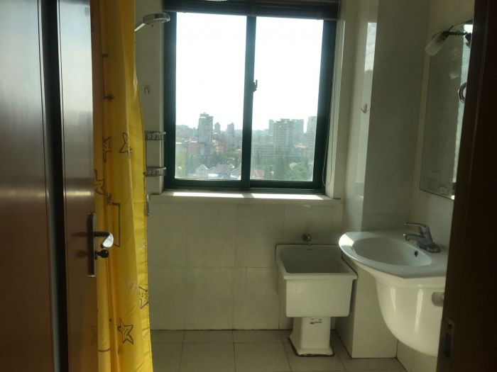 名都广场 3室2厅2卫 150m&sup2;