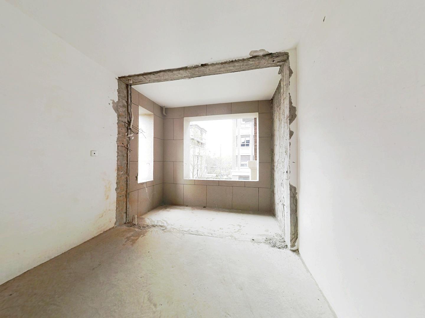 盛和九里香堤二期 5室2厅3卫 168.00m&sup2;