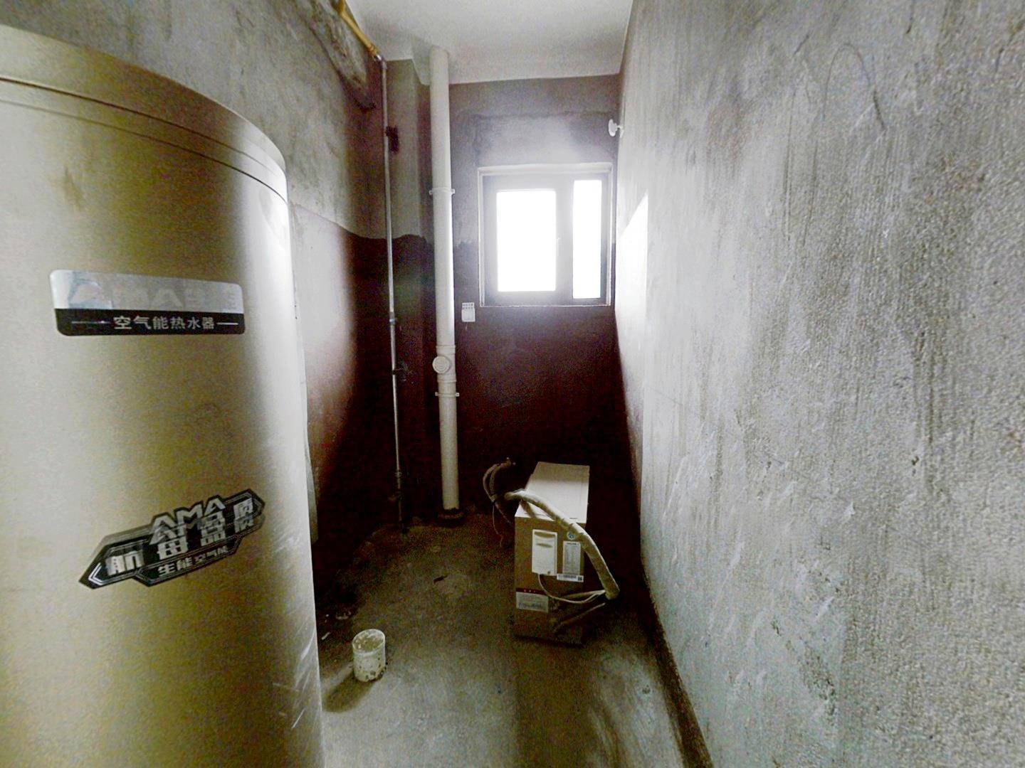 盛和九里香堤二期 5室2厅3卫 168.00m&sup2;