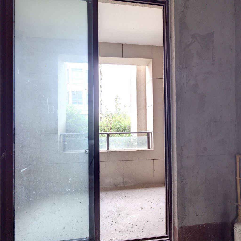 盛和九里香堤二期 5室2厅3卫 250.29m&sup2;