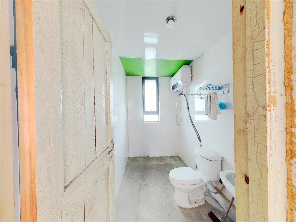 华强城 3室2厅1卫 113m&sup2;