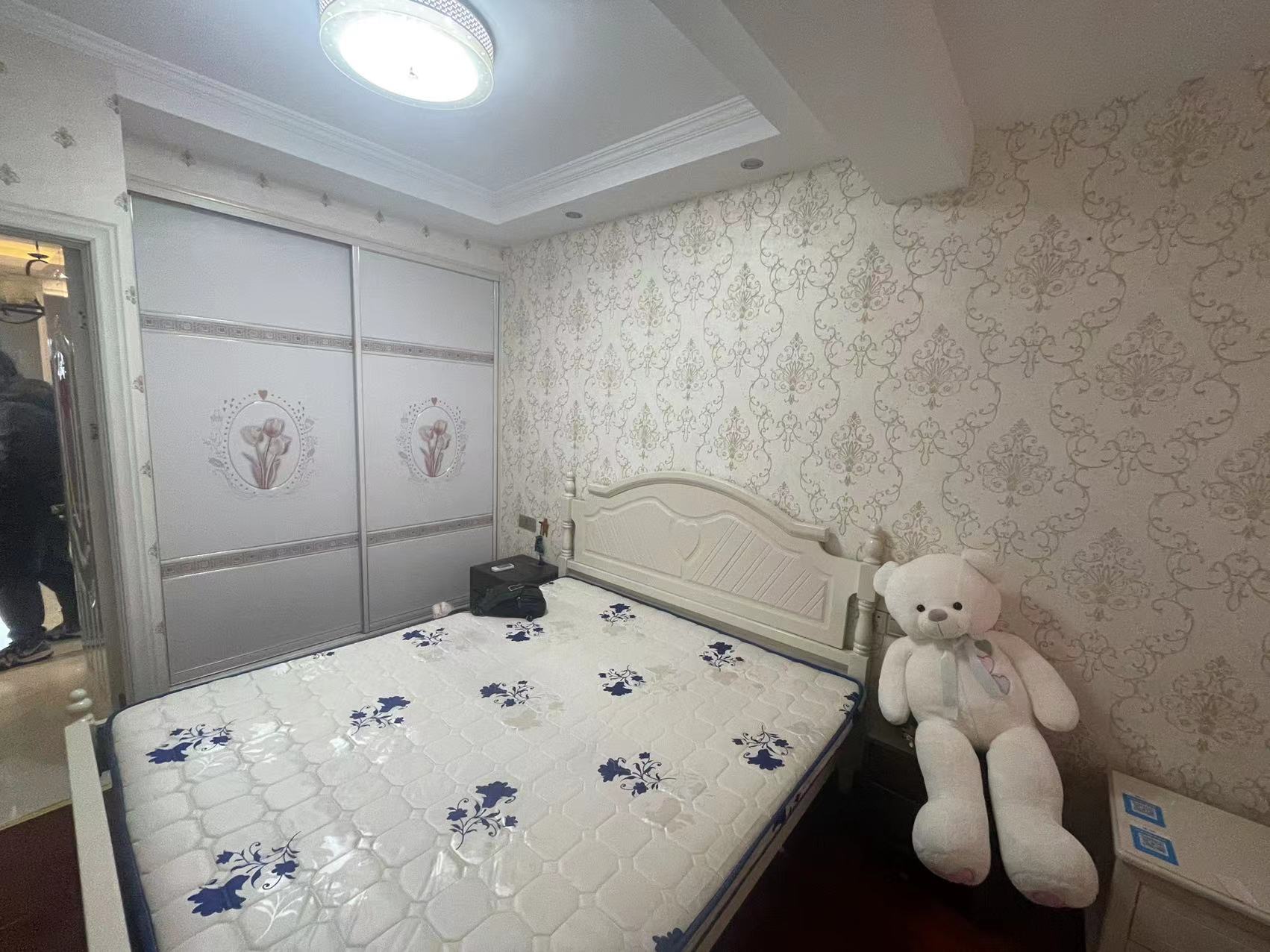 华强城三期 4室2厅1卫 120.00m&sup2;