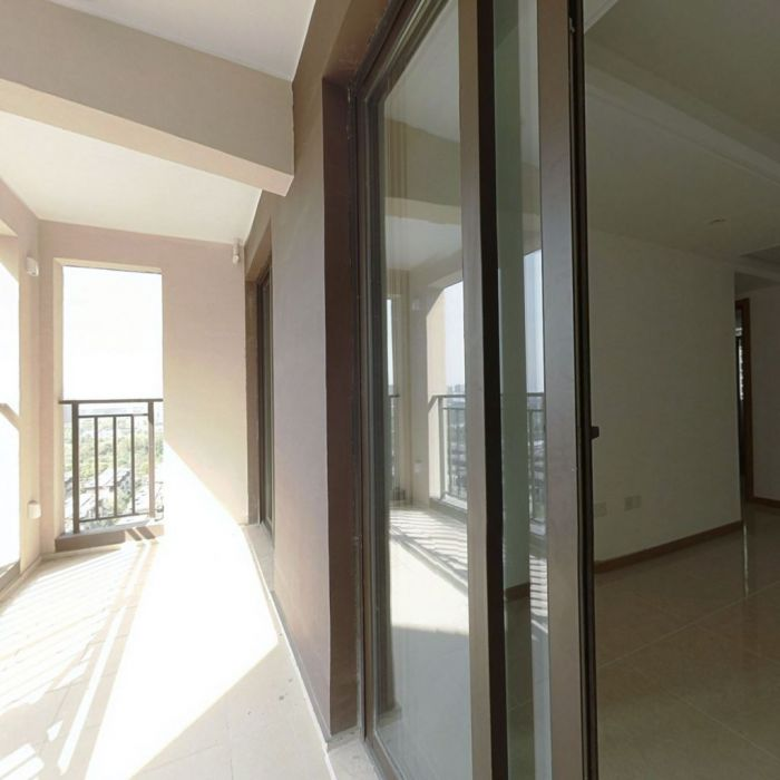 绿地新里城 3室2厅2卫 115m&sup2;
