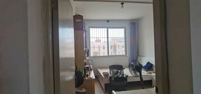 曙光社区 2室1厅1卫 70m&sup2;