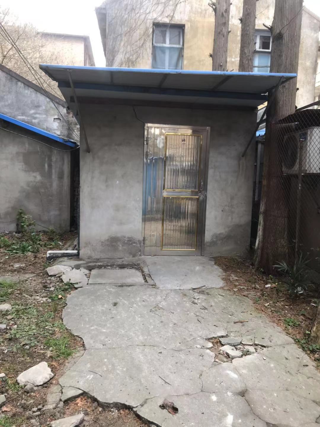 地区机关宿舍 1室1厅1卫 45m&sup2;