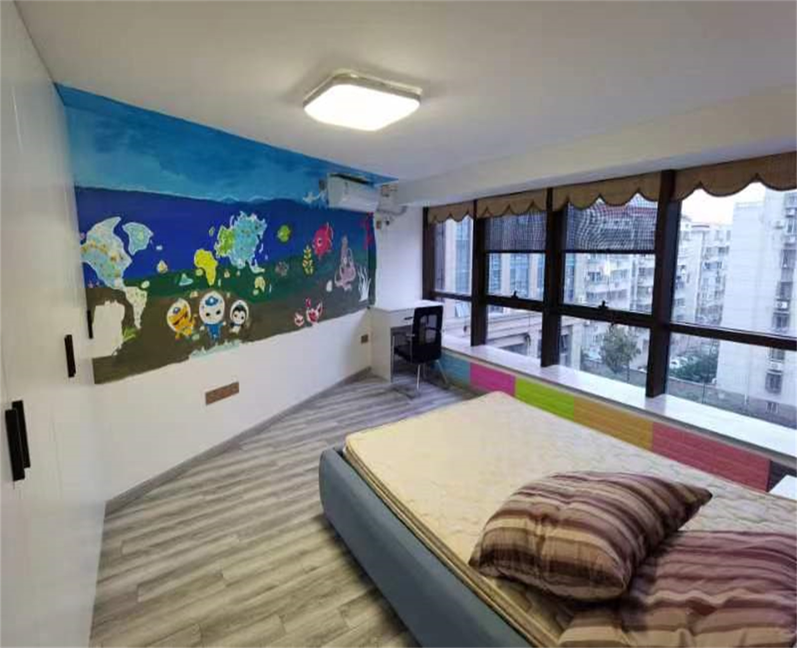金公馆 5室2厅2卫 102m²