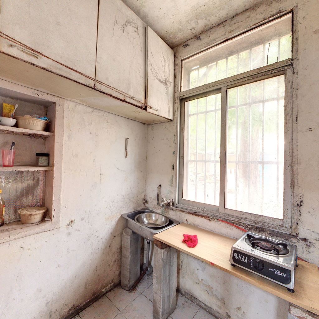 青年路新村 1室1厅1卫 39.39m²