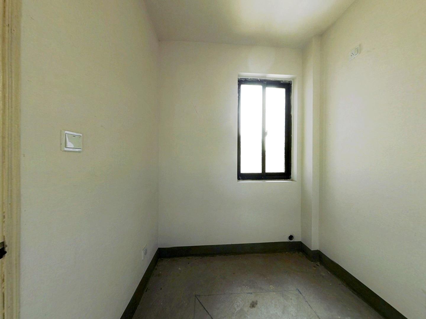 同和嘉苑东区 2室1厅1卫 100m&sup2;