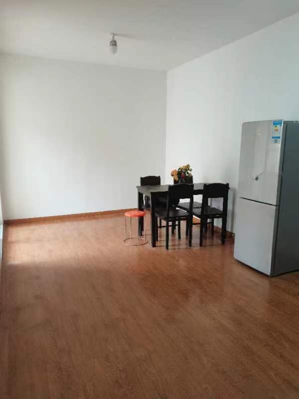 华强城 2室1厅1卫 80m&sup2;