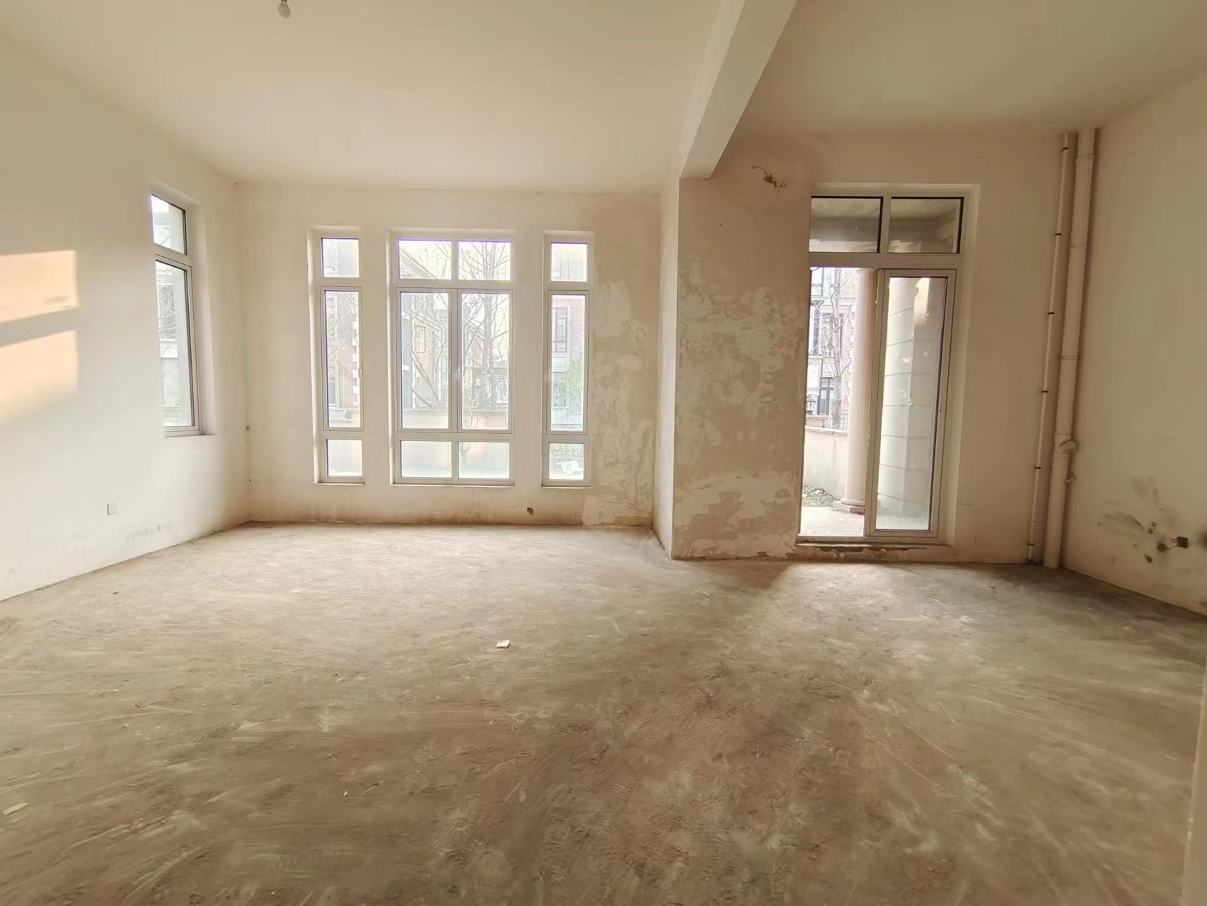 顺发御园 5室3厅3卫 312m&sup2;