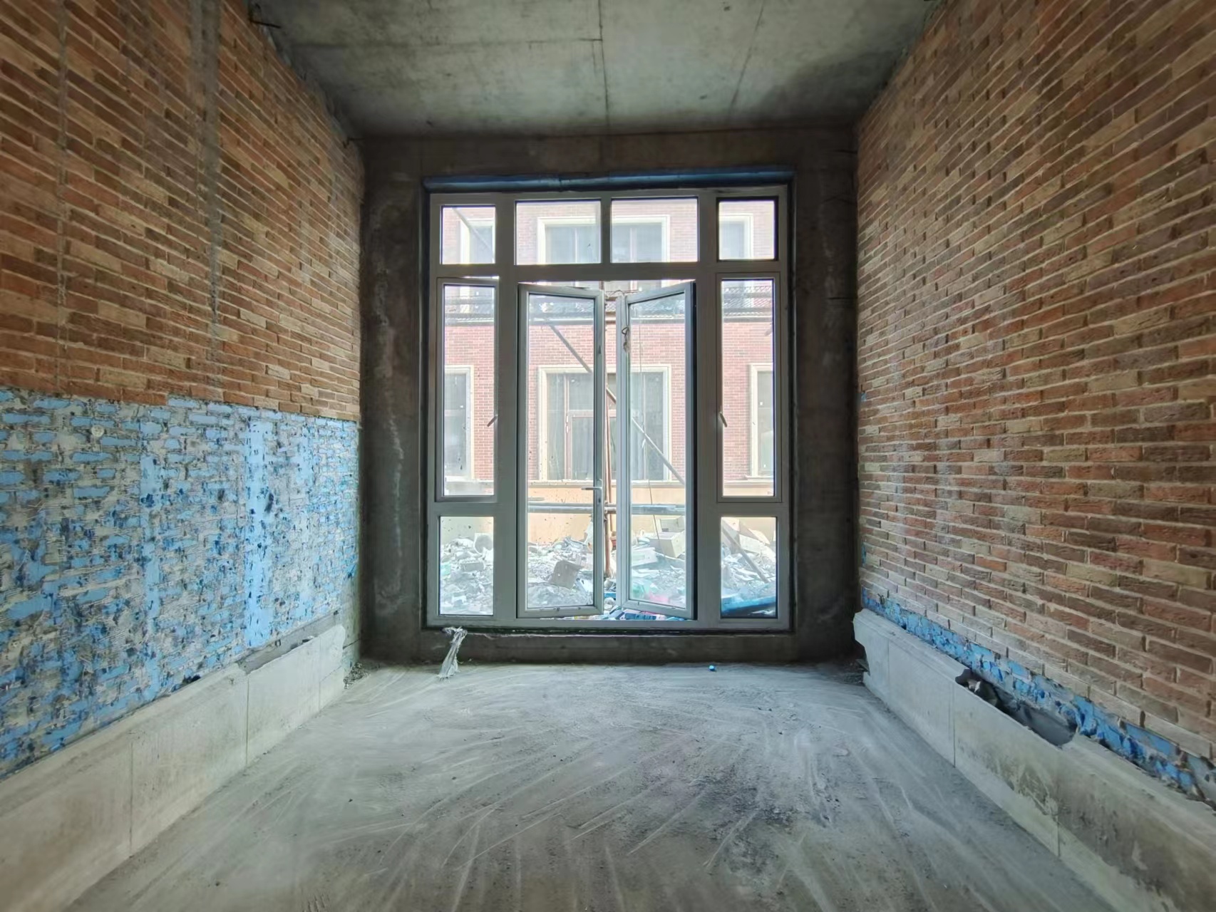 顺发御园 5室3厅3卫 312m&sup2;