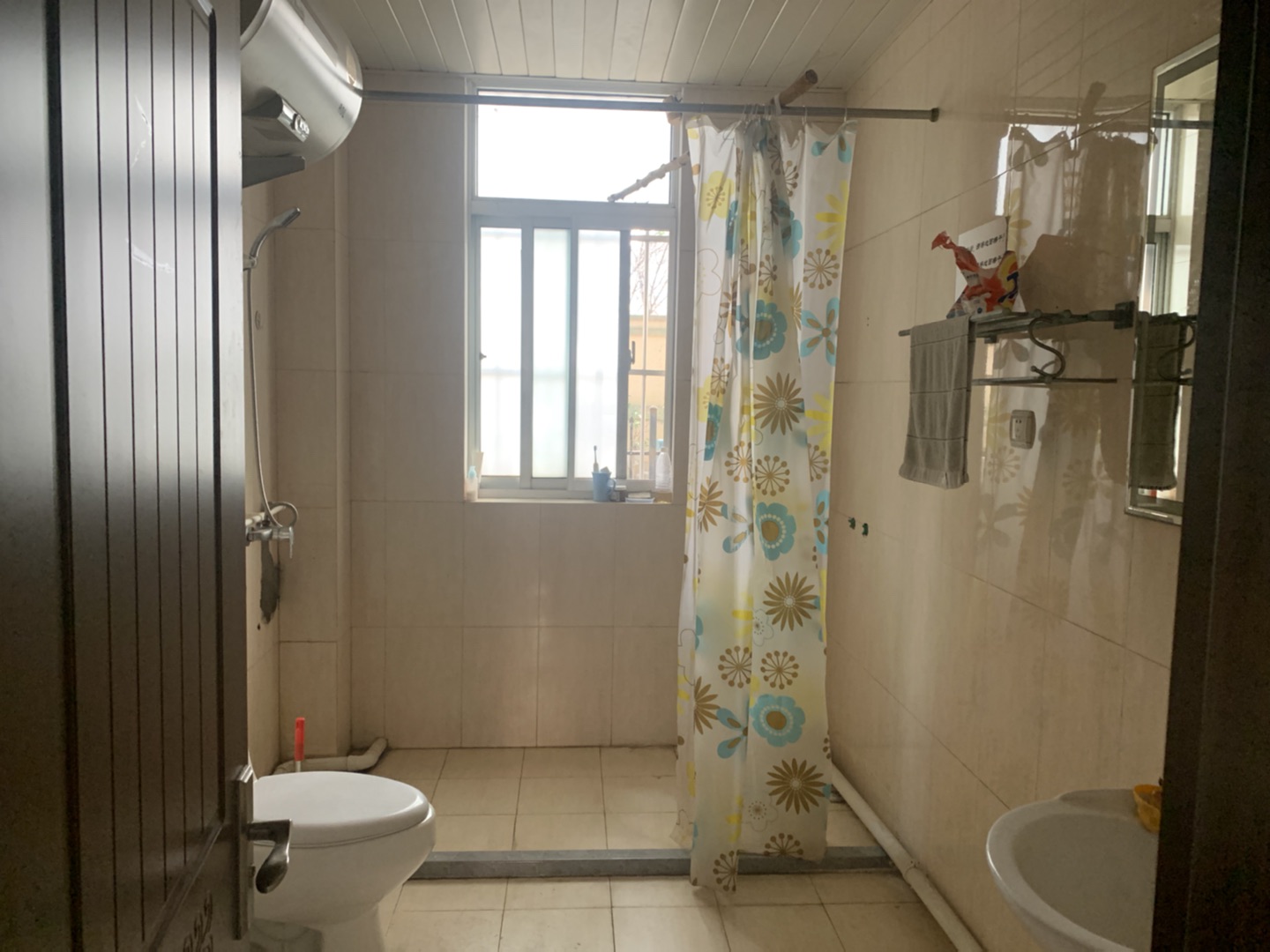 爱玛花苑 4室2厅2卫 282.65m&sup2;