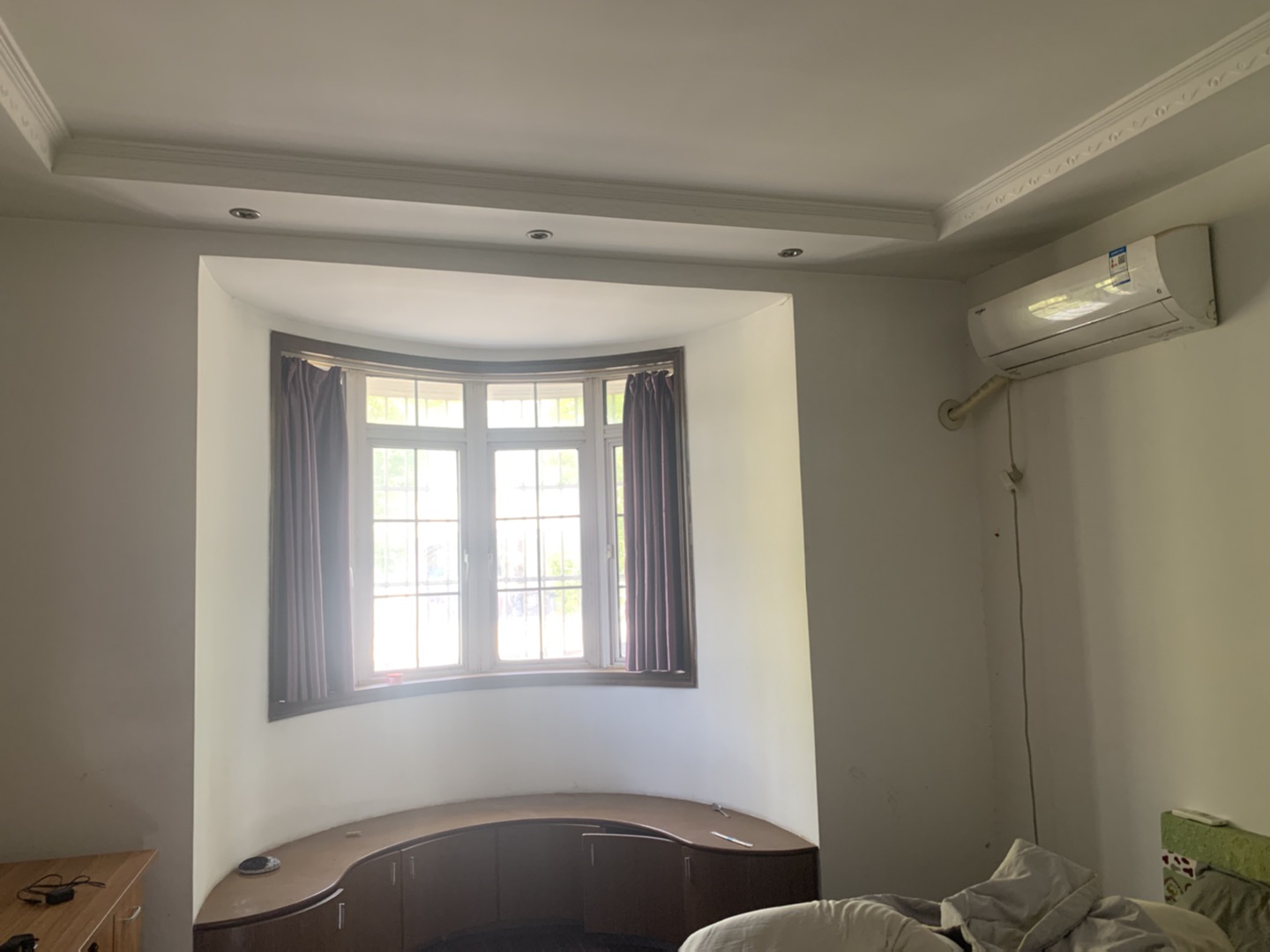 爱玛花苑 4室2厅2卫 282.65m&sup2;