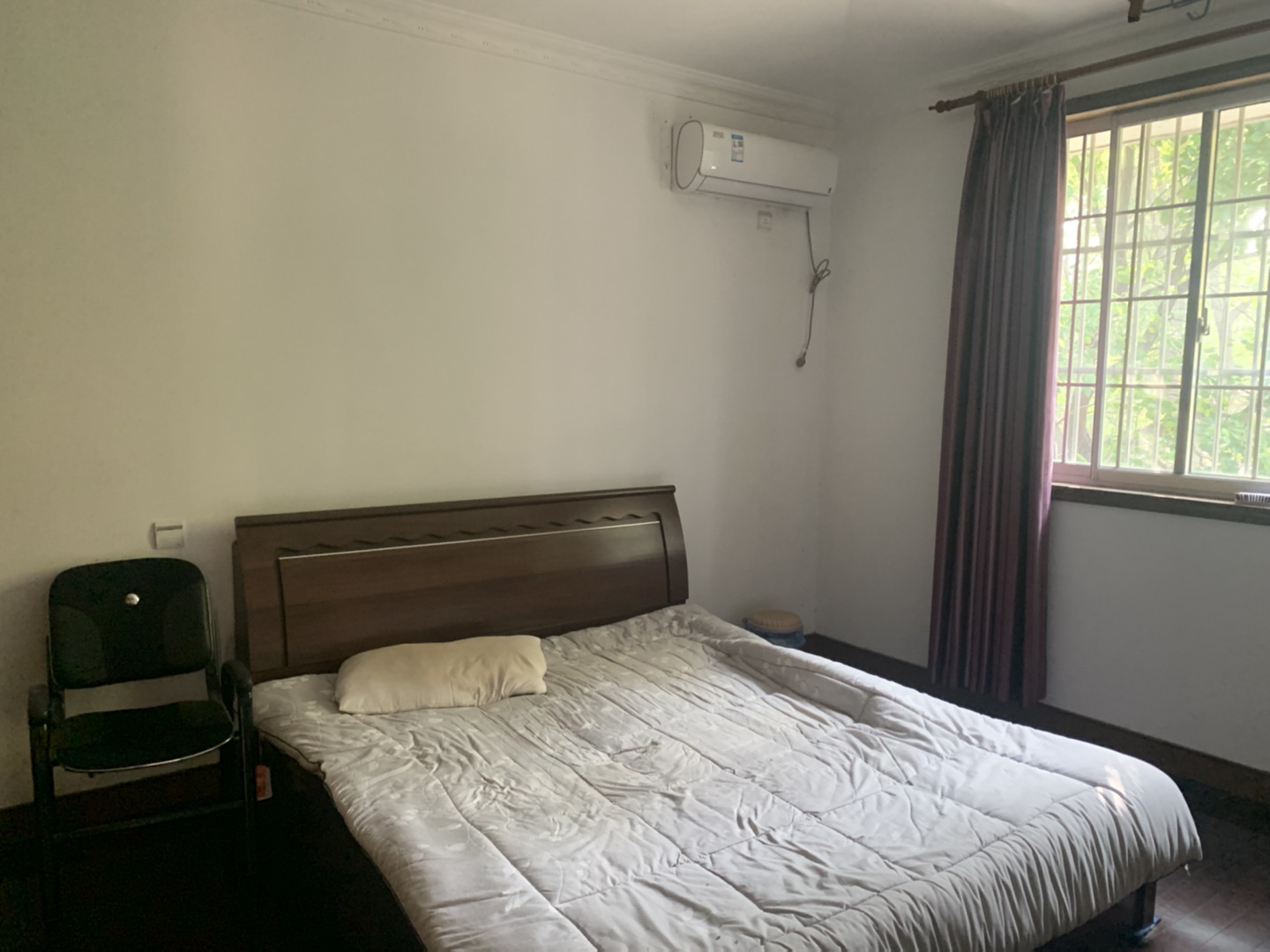 爱玛花苑 4室2厅2卫 282.65m&sup2;
