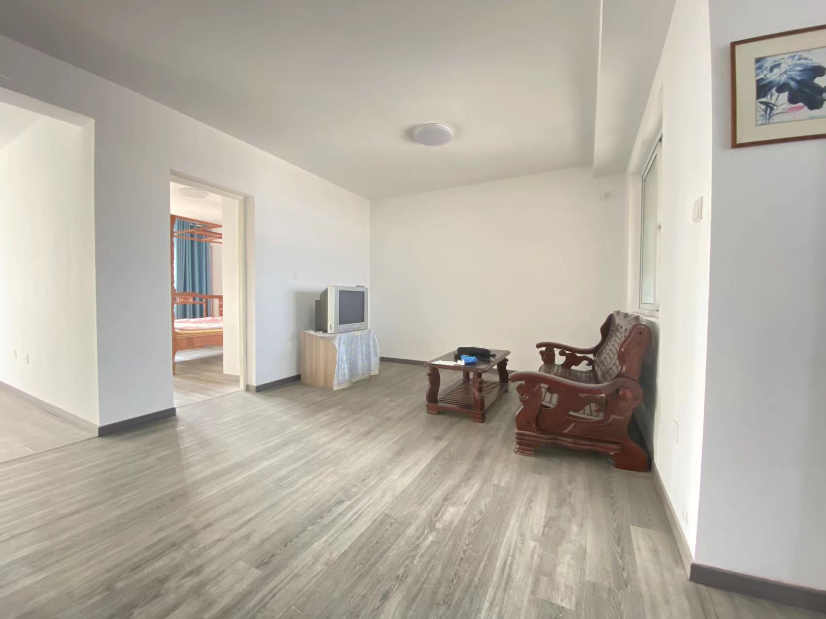 景明花苑 5室2厅2卫 164m²