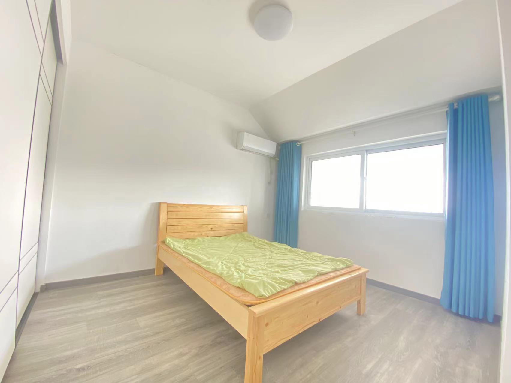 景明花苑 5室2厅2卫 164m²