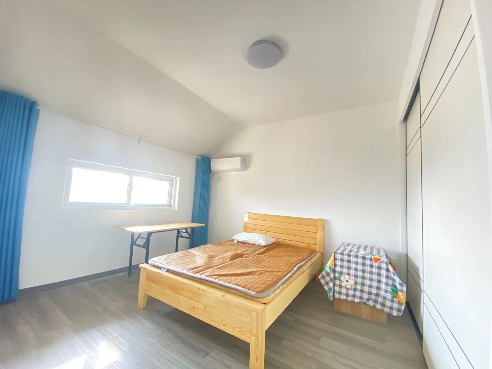 景明花苑 5室2厅2卫 164m²