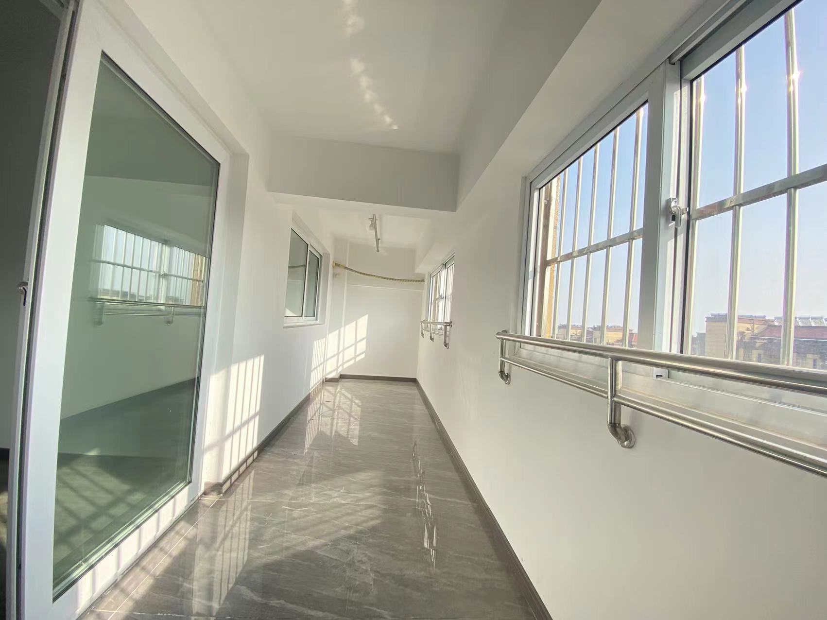 景明花苑 5室2厅2卫 164m²