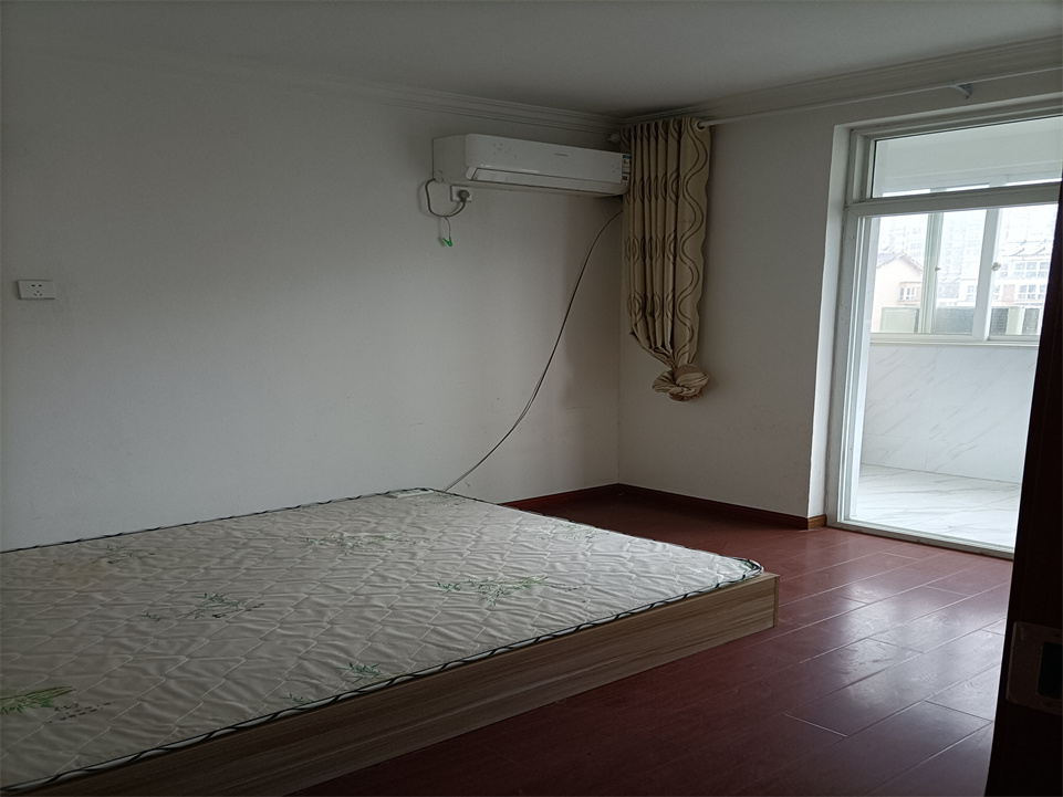 世纪新城 4室2厅2卫 158.00m&sup2;