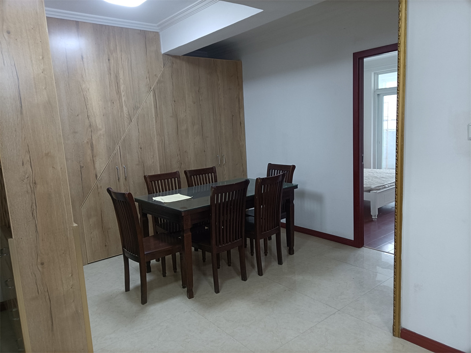 世纪新城 4室2厅2卫 158.00m&sup2;